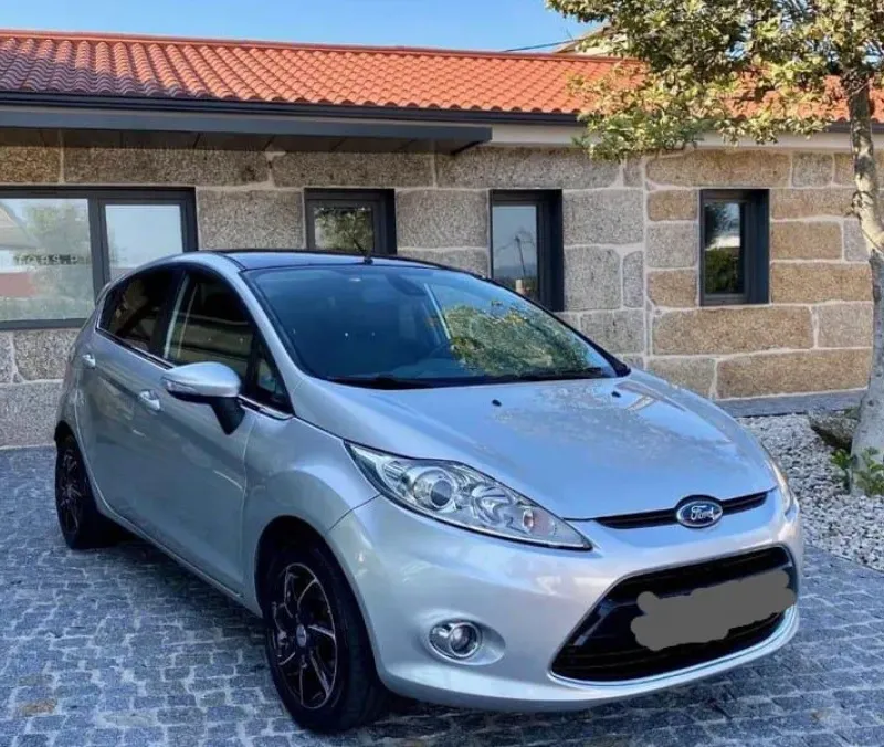 Ford fiesta annee 2011 diesel manuel 6cv kilométrage 120.000km Prix 40.000dh