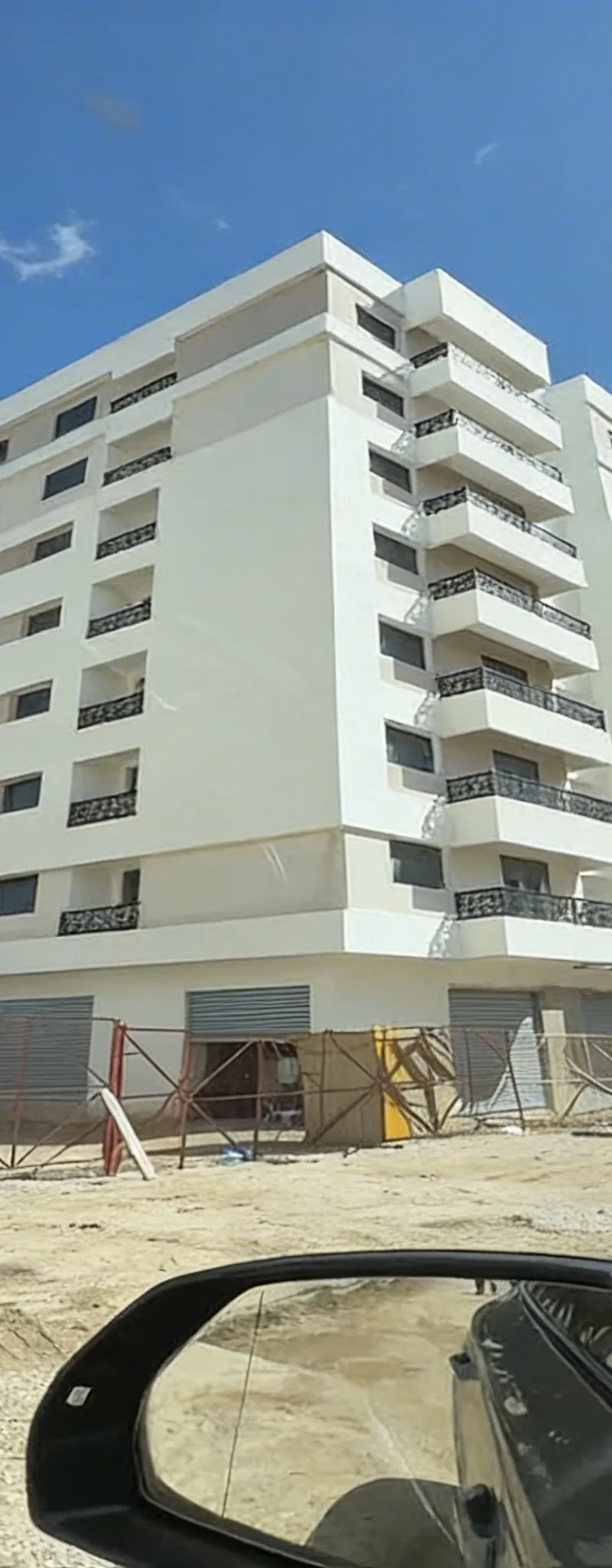 Deux appartements à vendre derrière le complexe Al Hosni - par cession