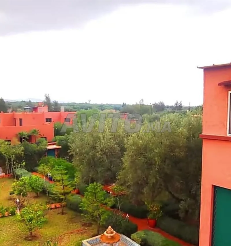 Villa 2000 m2 à Route d' ourika
