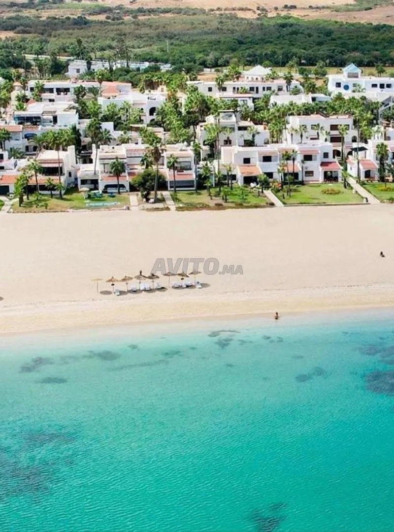 (W.0080) Villa Pied dans L'eau à Soumia Plage