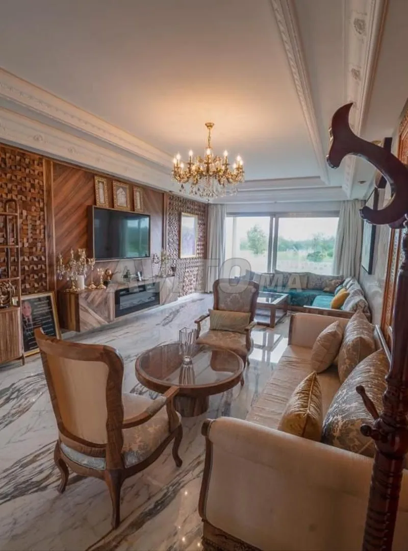 Villa à vendre à Bouskoura la ville verte