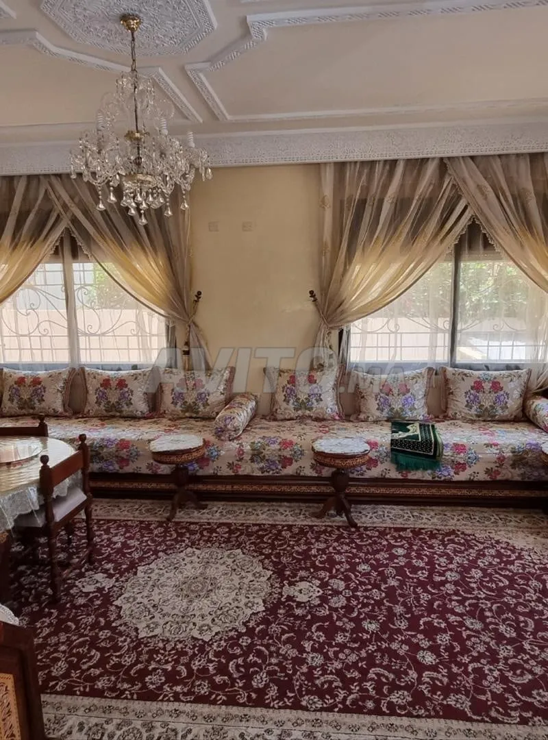 Villa de 560m à Vendre – Hay Al Montalak, Rabat