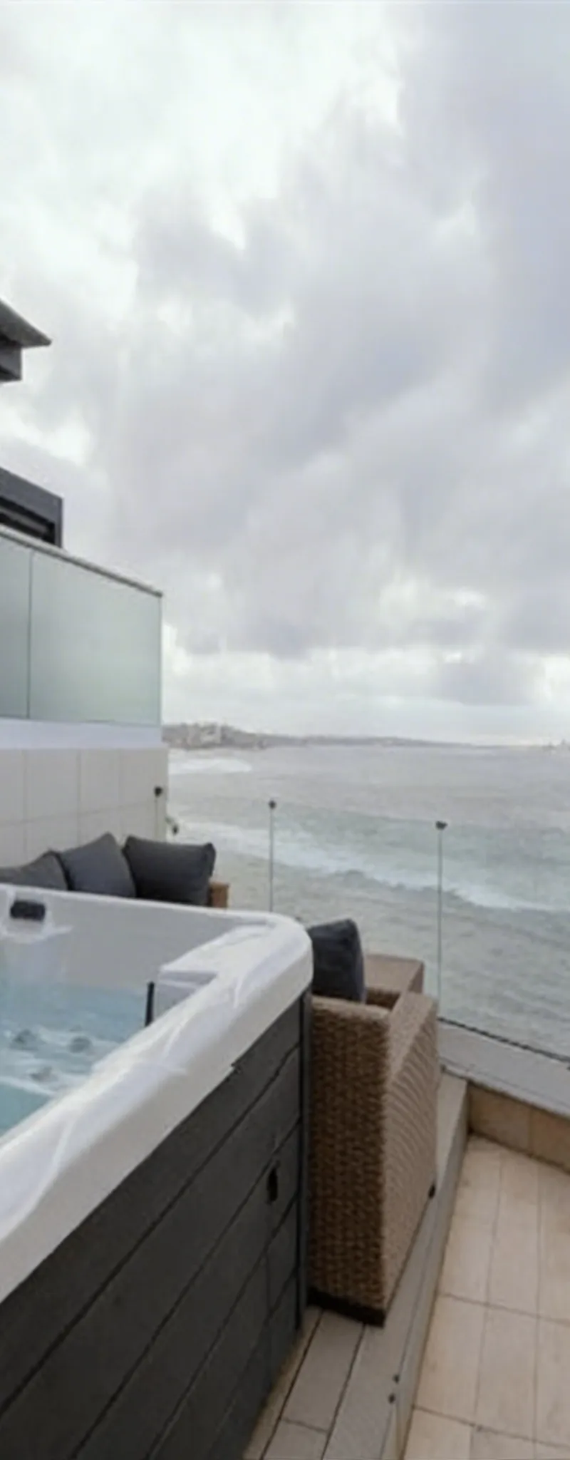 Villa Front Mer