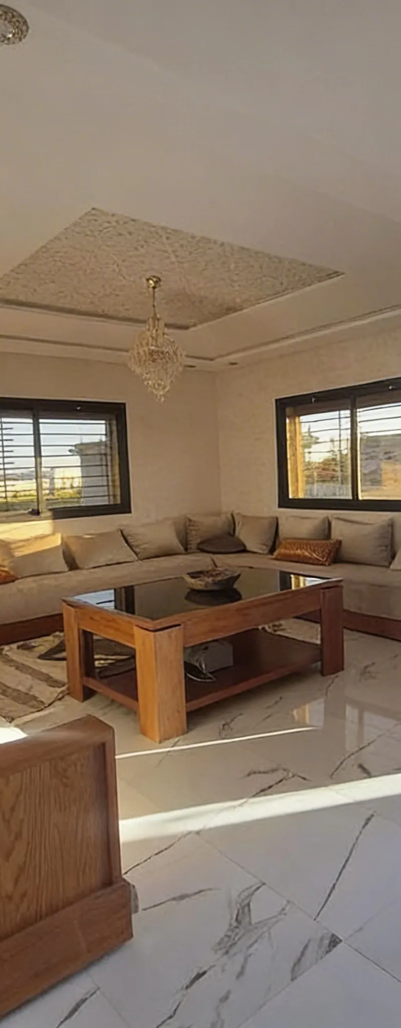 Villa 3 niveaux à sidi bouzid