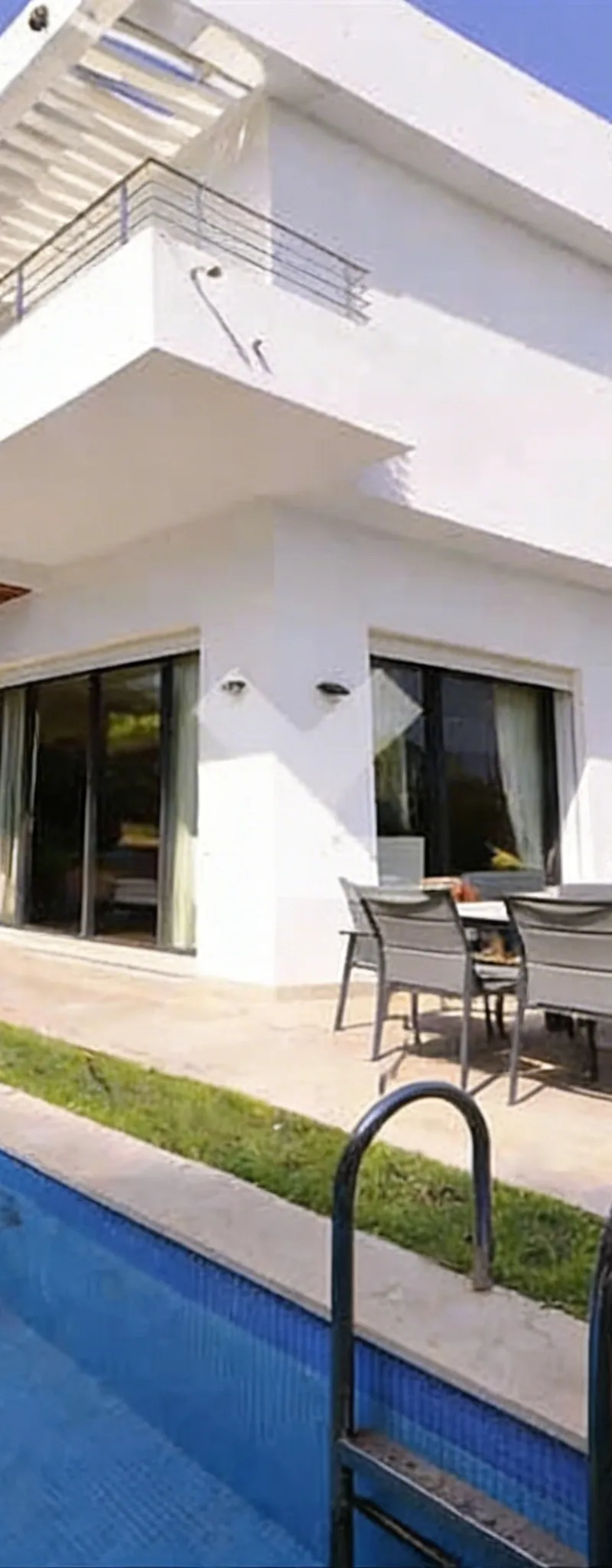 182786-Vente Villa à Casablanca Ain Diab de 341 m²