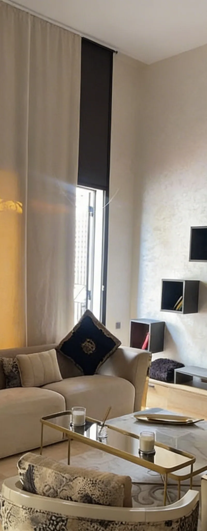 Moderne villa sur avenue Annakhil HAYRIAD
