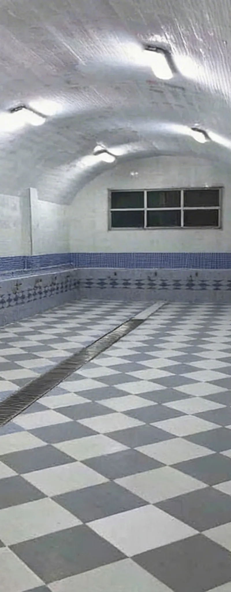 Terrain Hammam et four