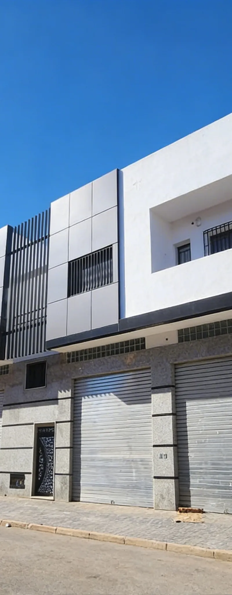 Dépôt / Bureau / Magasin à vendre à Salé