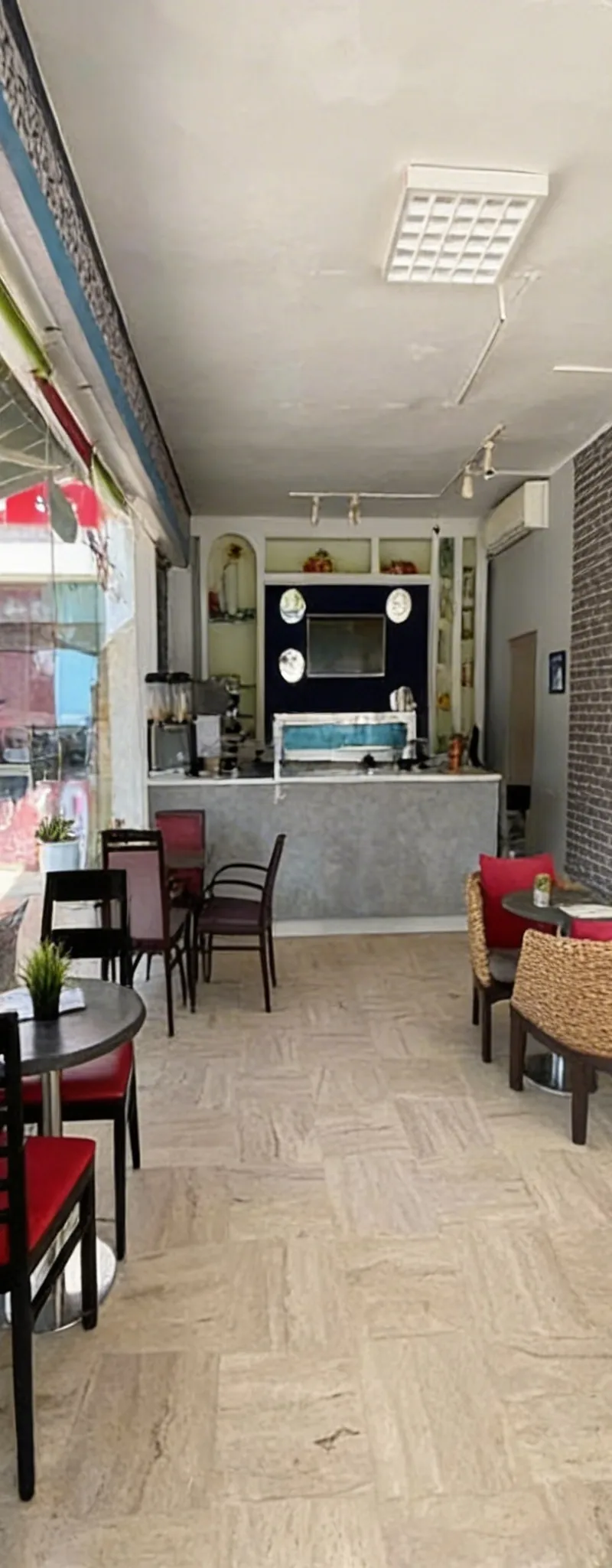 Local Commercial de 136m² à Mdiq
