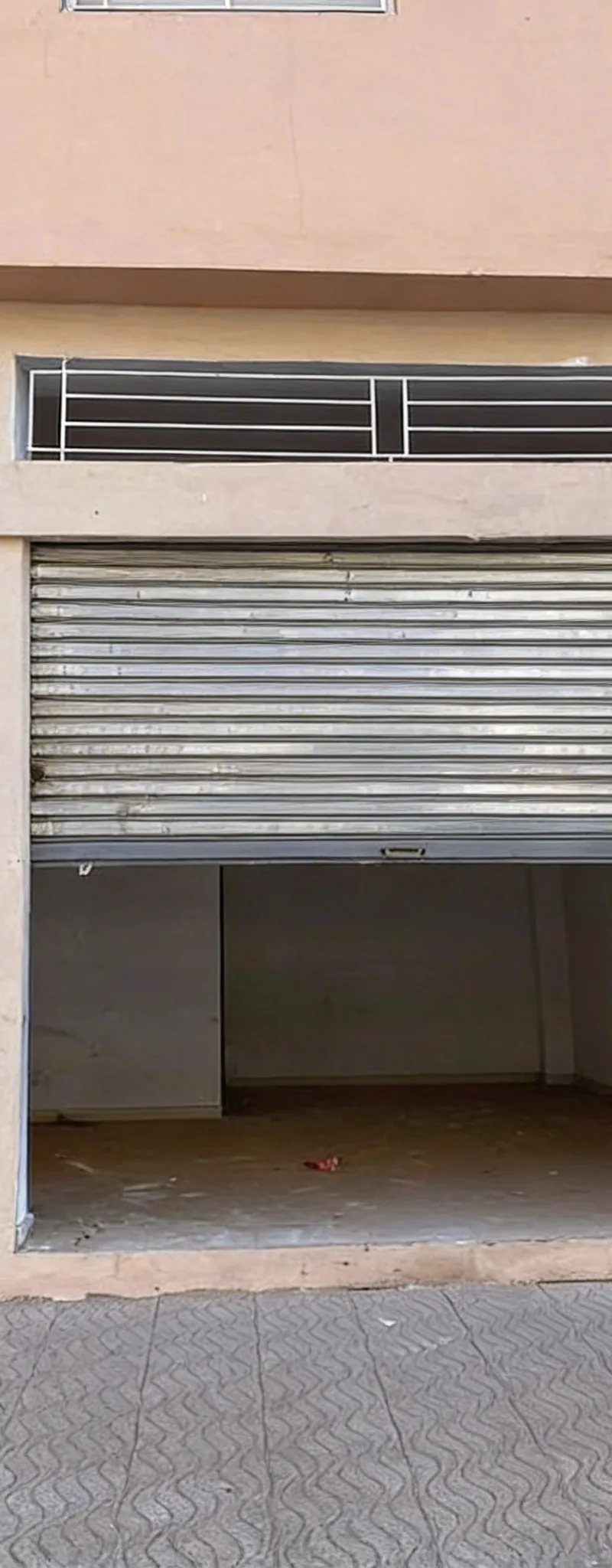 Local commercial situé à El Mountazah Al Jadid