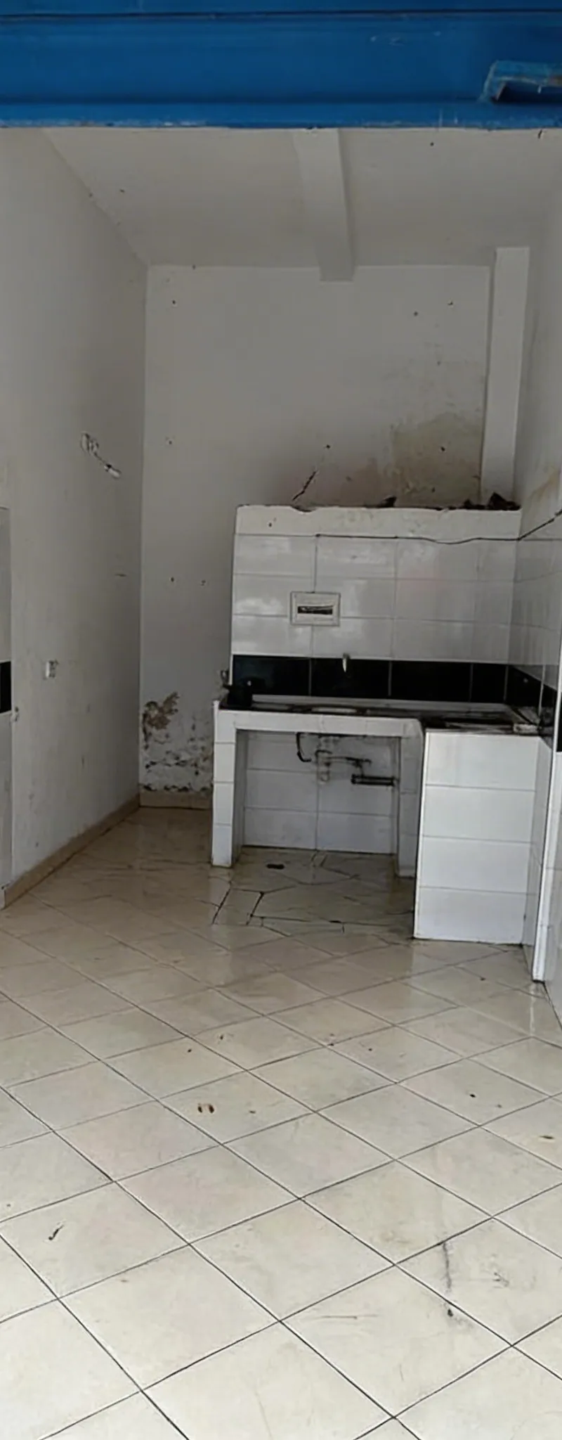 MAGASIN PRÈS DES ÉCOLES MAARIF SALÉ