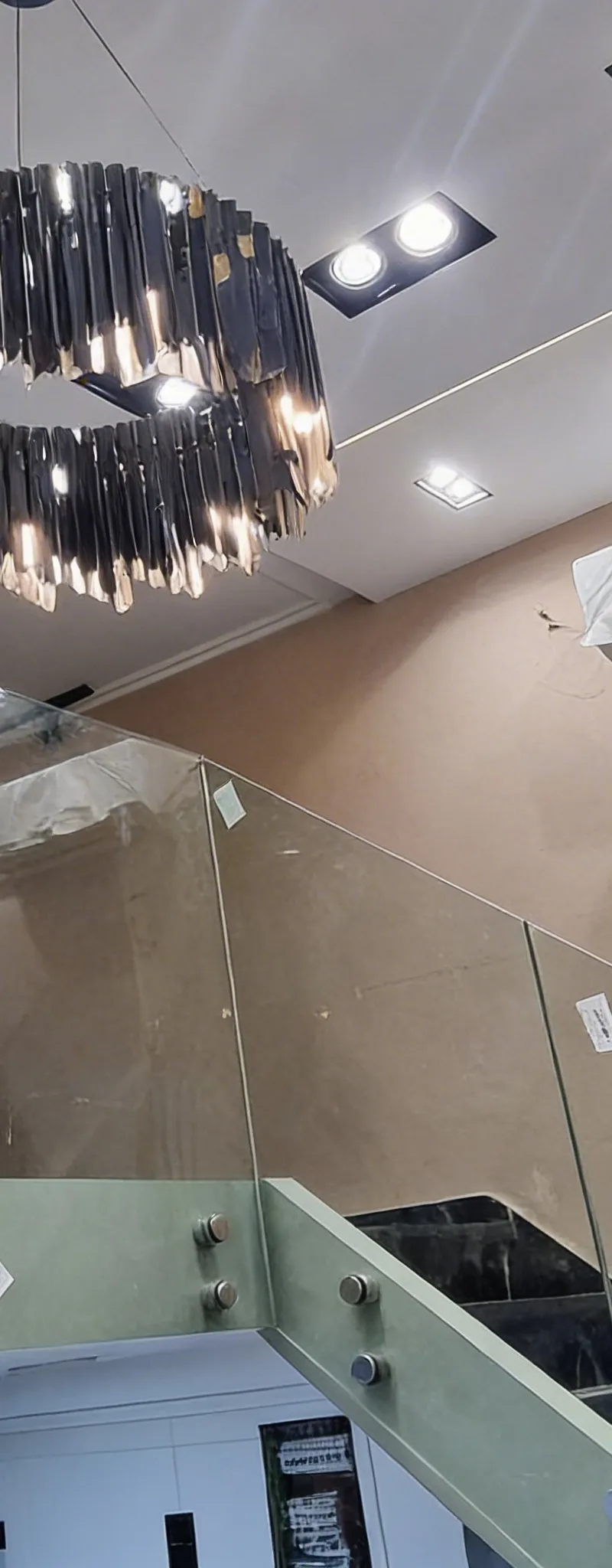 Magasin de luxe bien placé à NASSIM