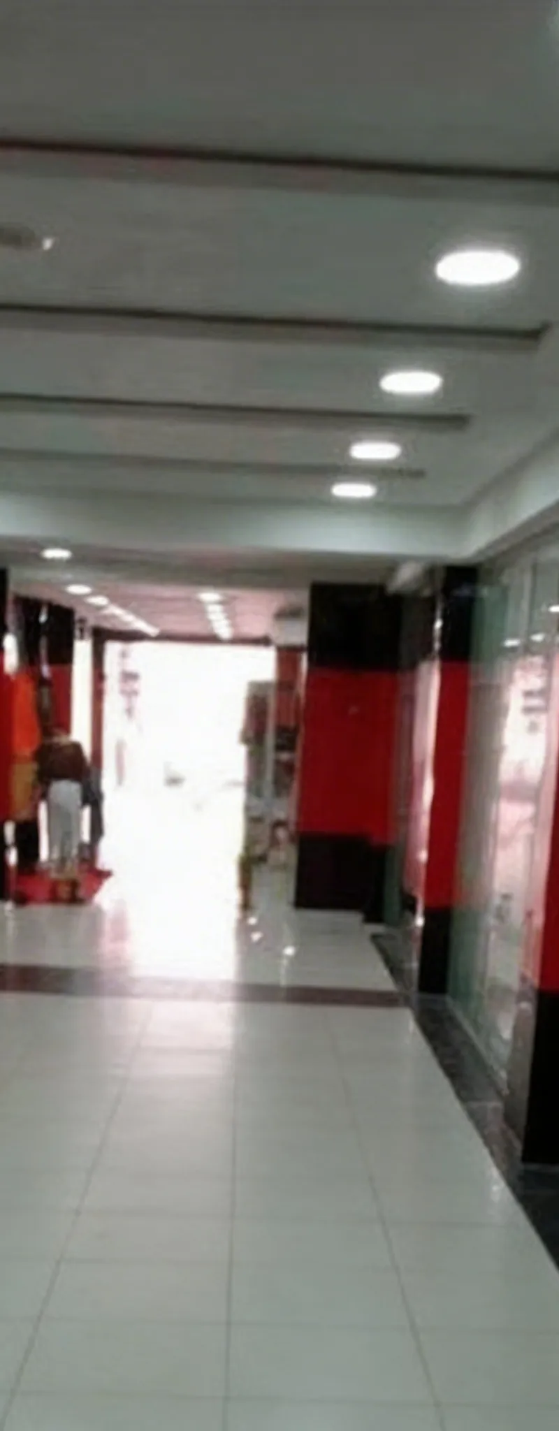 Local à vendre. Mall Redwane. Kénitra