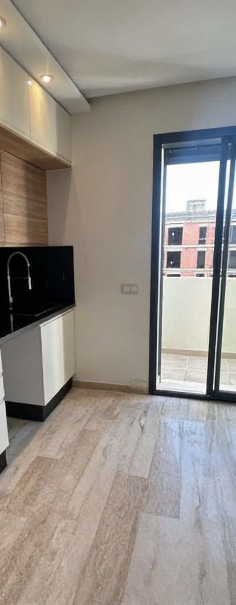 Studio à vendre 65 m² Proche CFC / Cheikh Khalifa