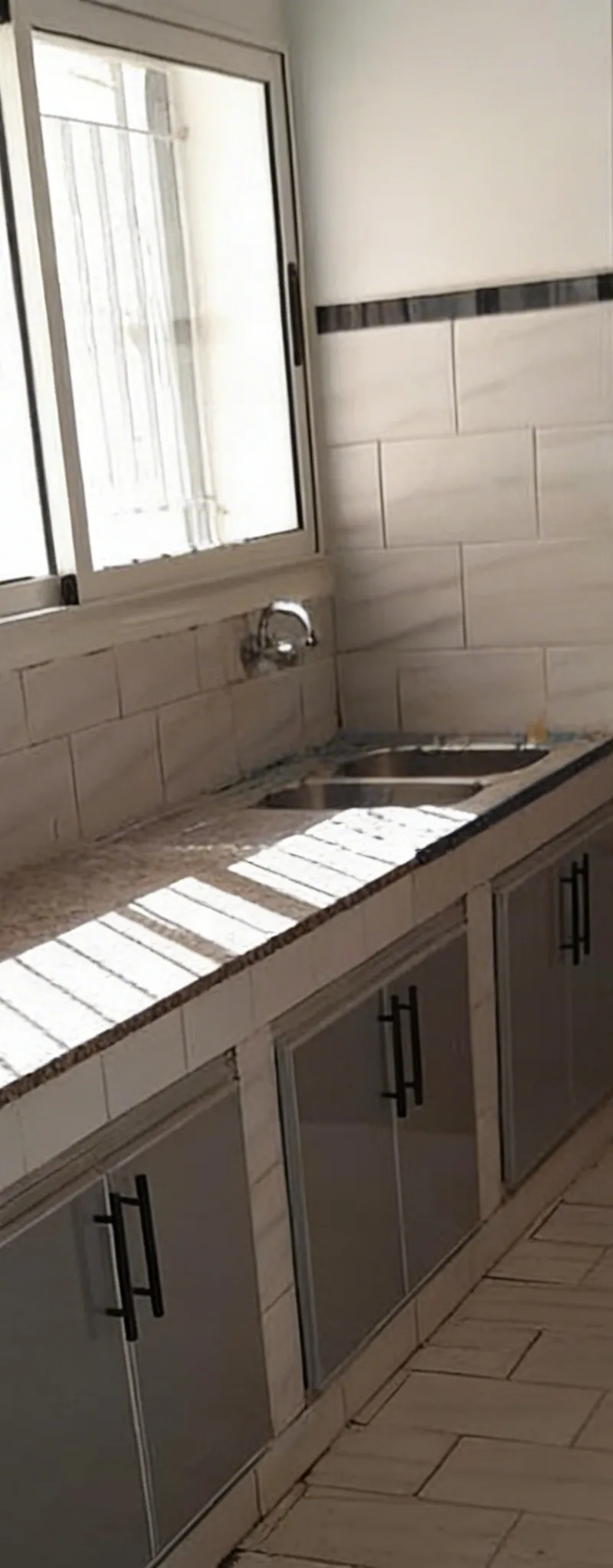 Appartement Rénové Sécurisé 1er Étage Ensoleillé Bd Roudani