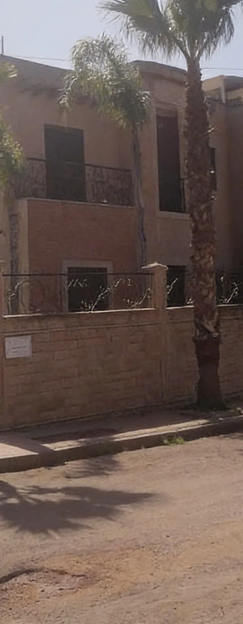 Villa Hamza à vendre avec cave et jardin