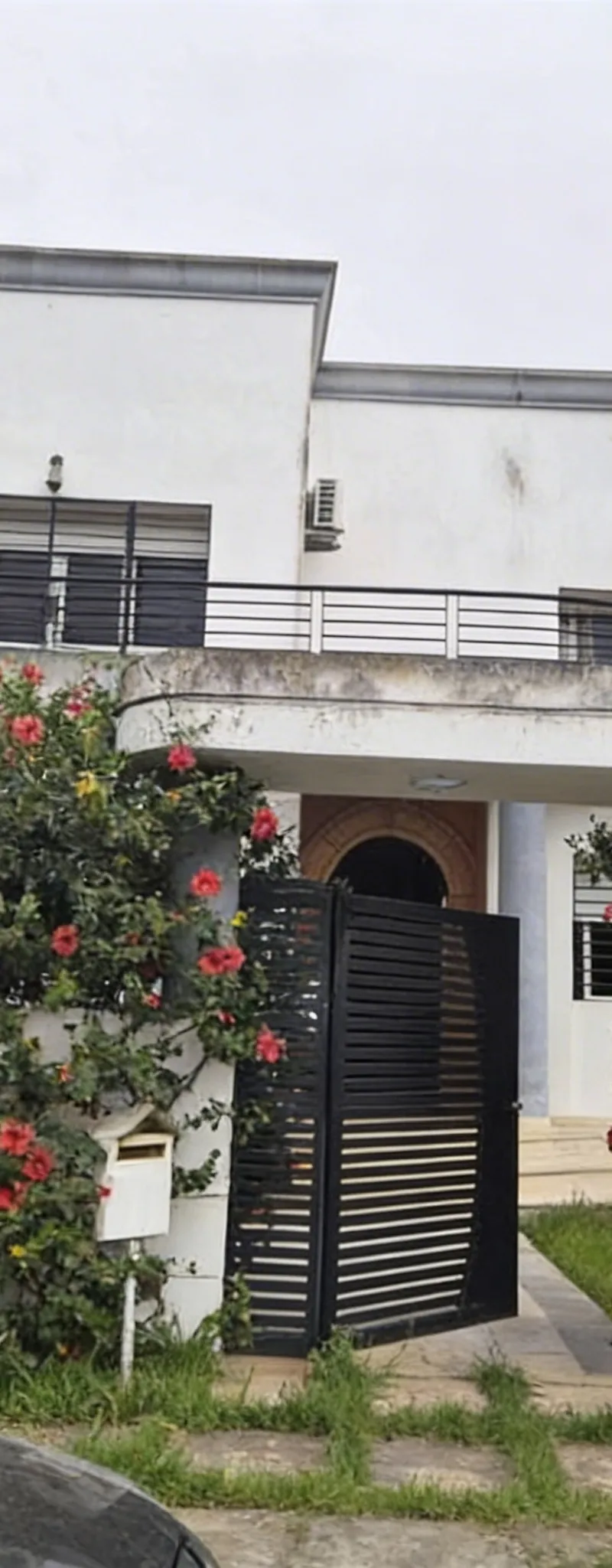 Villa Bir Rami EST 4 façades à côté de Jamaa Mchich