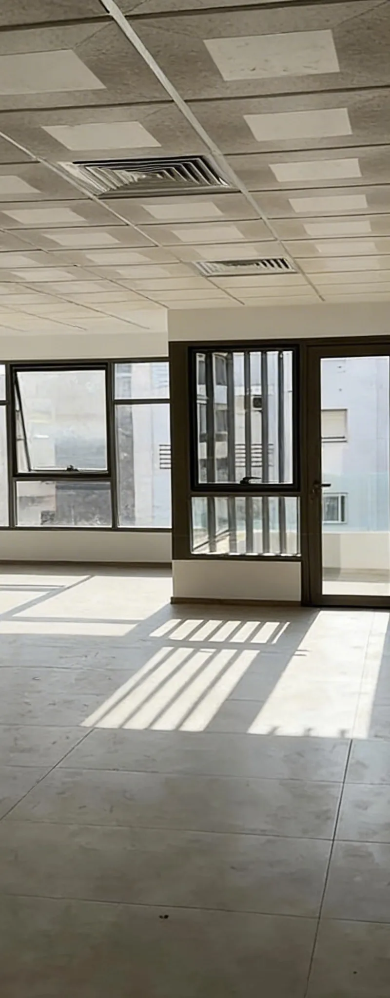 Magnifiques bureaux neufs BVD Yacoub El Mansour