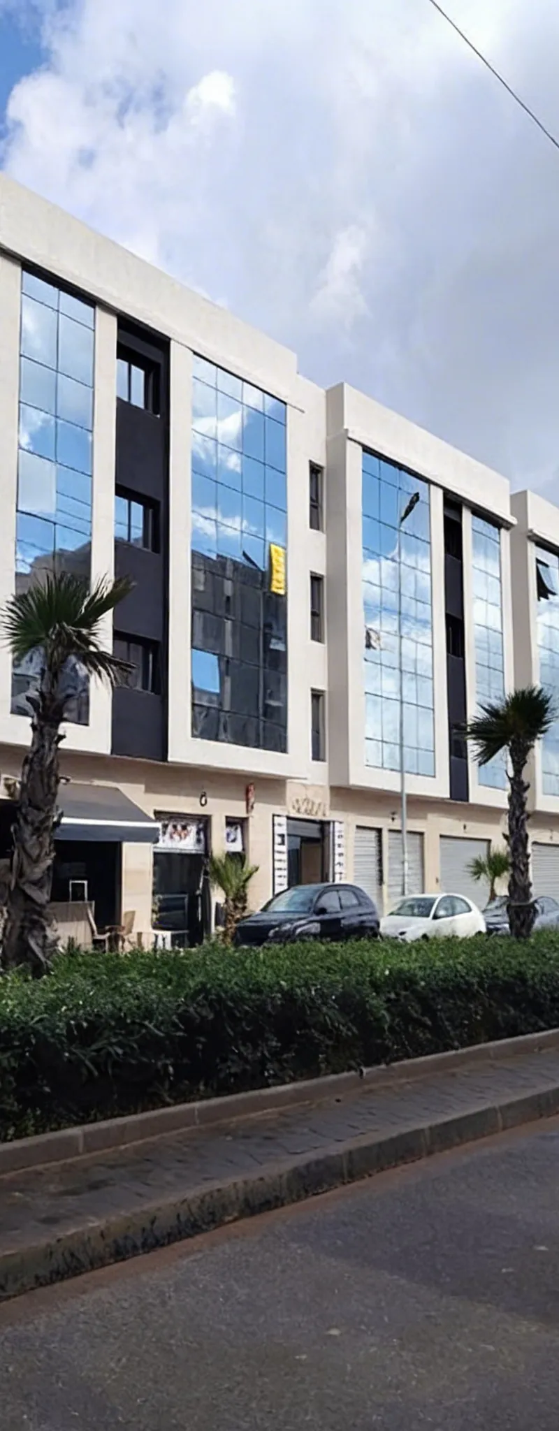 Bureau neuf 49 m2 à Crystal 1 (Al Andalous)