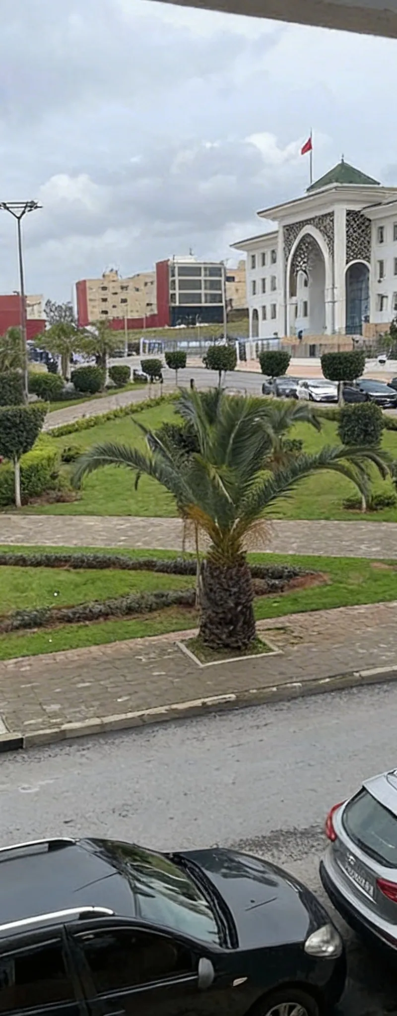 Plateau bureau en face tribunal wifaq