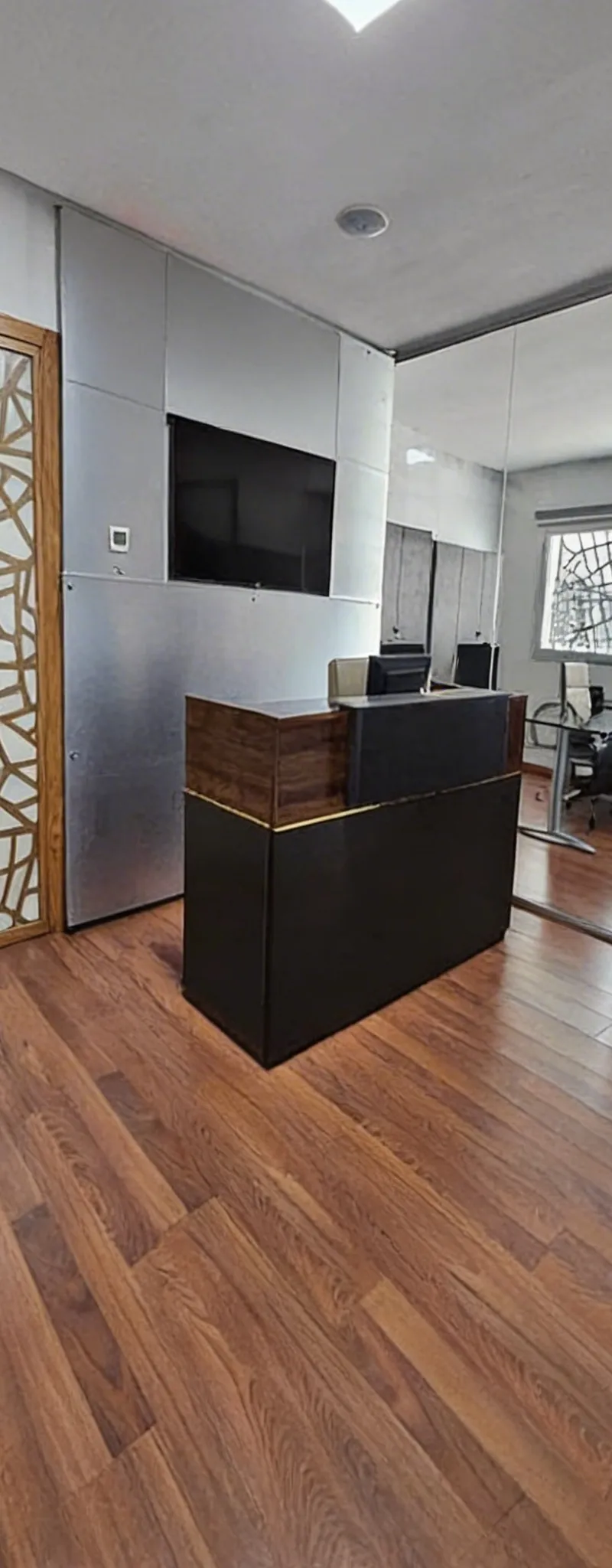 02 SUPER PLATEAUX DE BUREAU COMMUNICANT A VENDRE