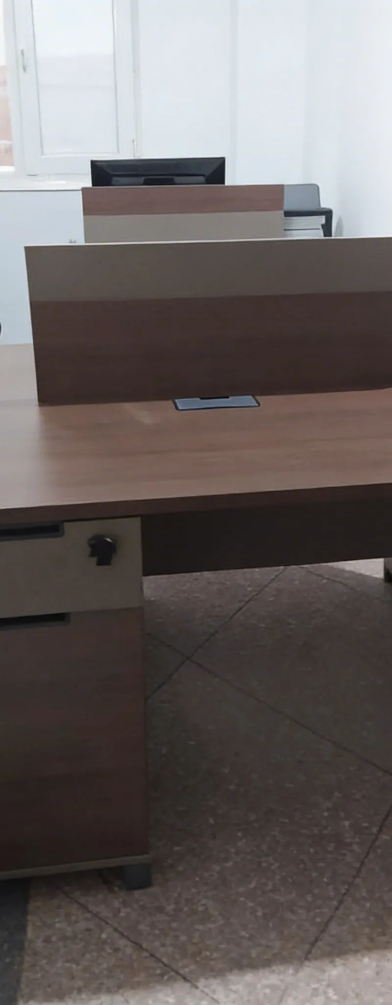 5 bureaux open space modernes