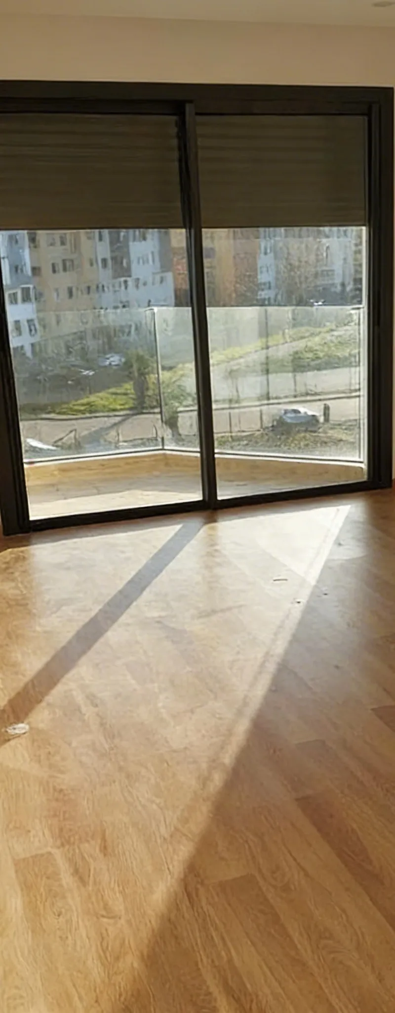 Location appartement vide à côté cheikh khalifa