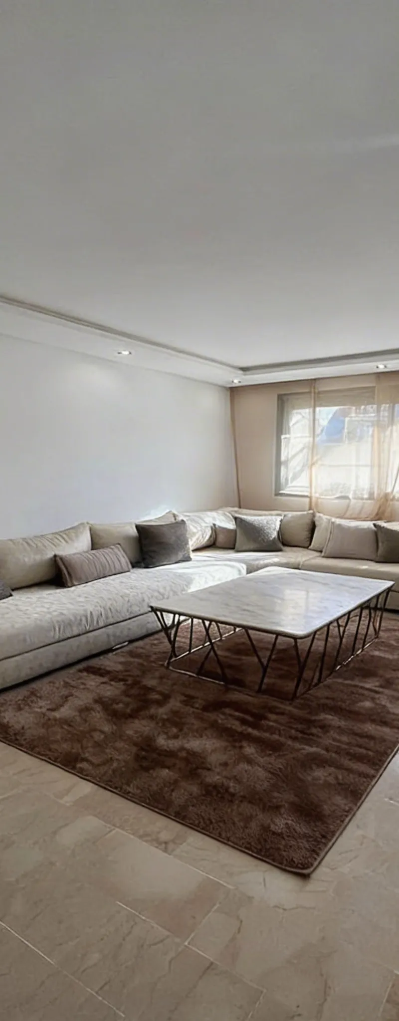 Appartement meublé ensoleillé à louer