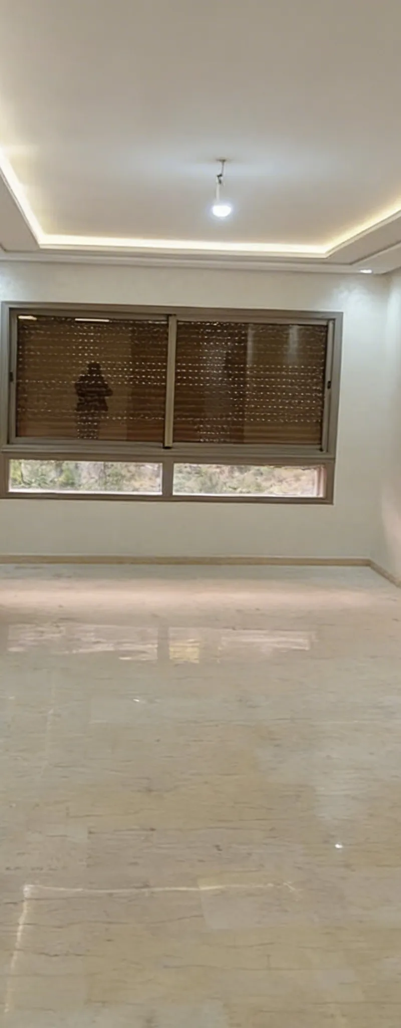 Appartement vide à louer Casablanca Roche noir