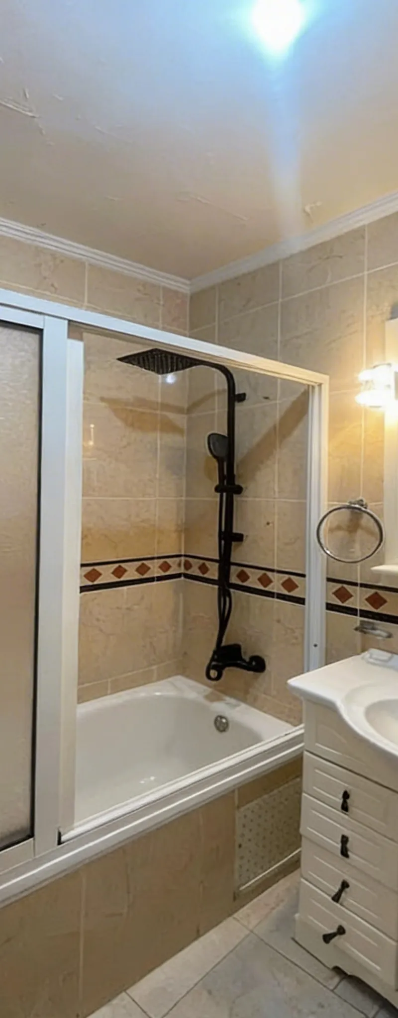 Spacieux appartement non meublé à IBERIA