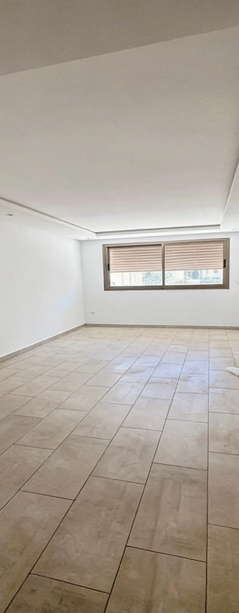 Appartement 2 ch vide à louer à Maârif Extension