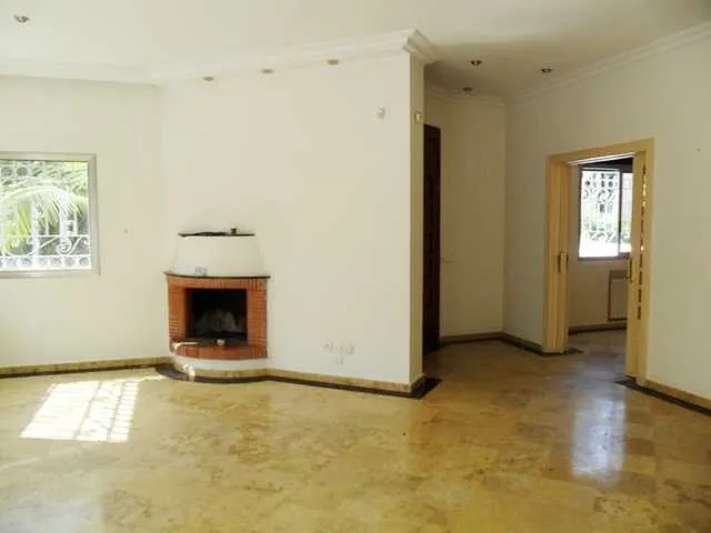 villa avec chauffage central à Hay Riad
