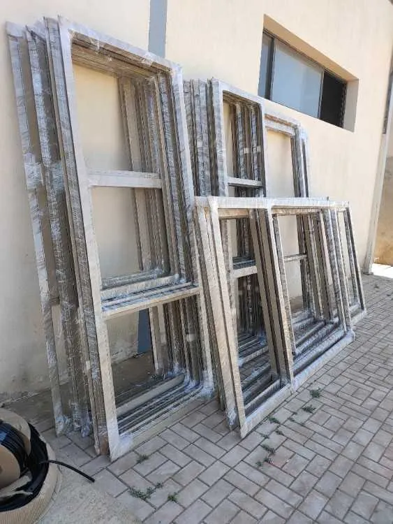 أبحث عن شريك ممول لمشروع نجارة الأليمنيوم