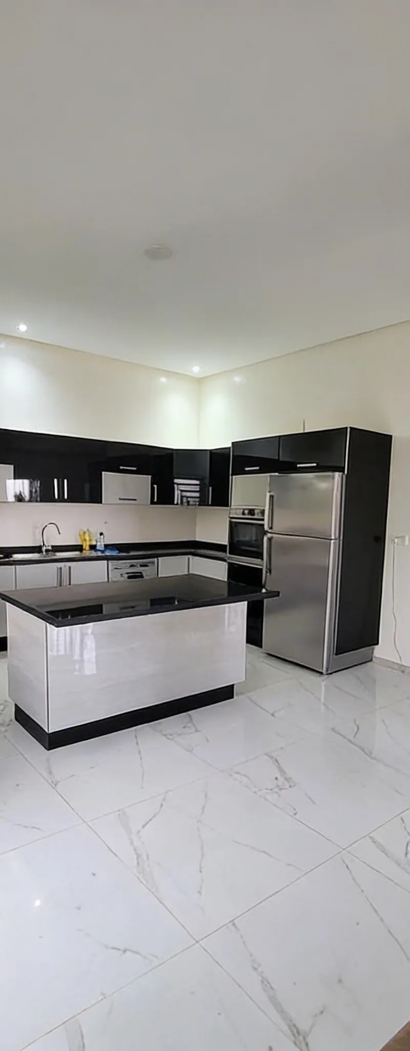 Villa de 1000 m² en location Rte Ourika
