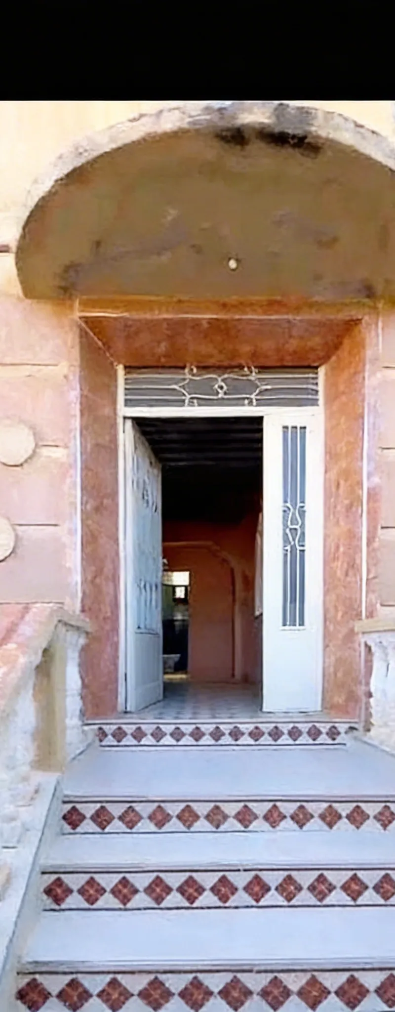 Rez-de-chaussée à louer à Riad Assalam