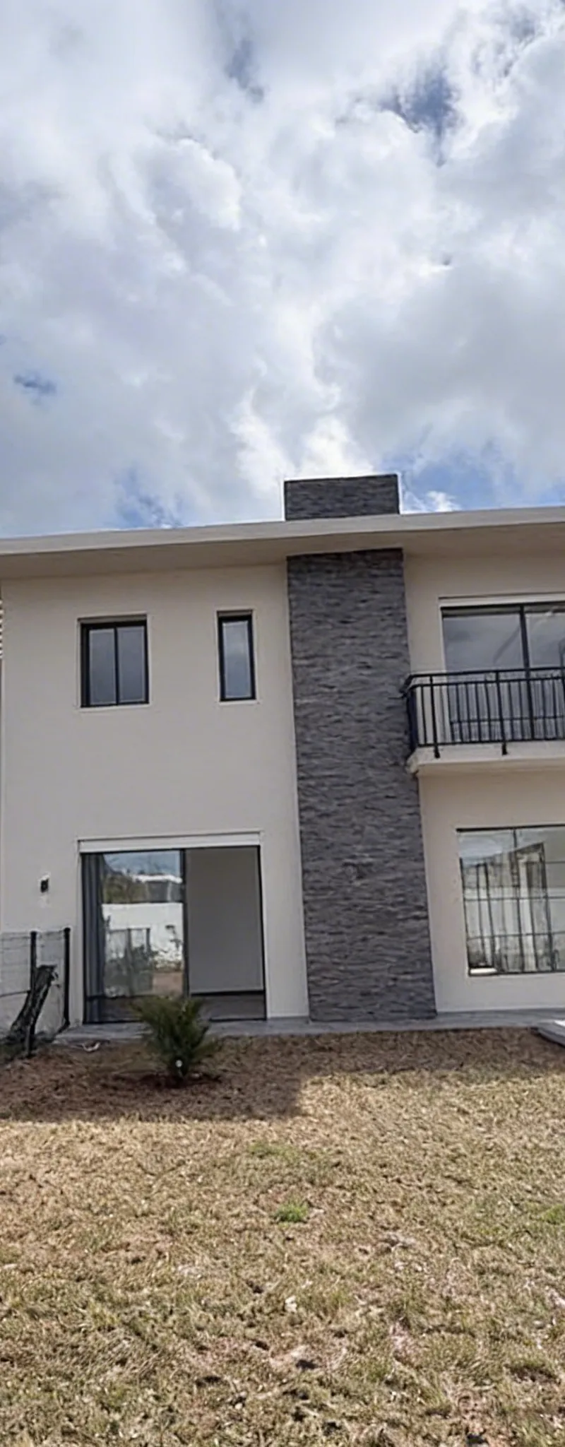 Villa neuve en location à Souissi RABAT