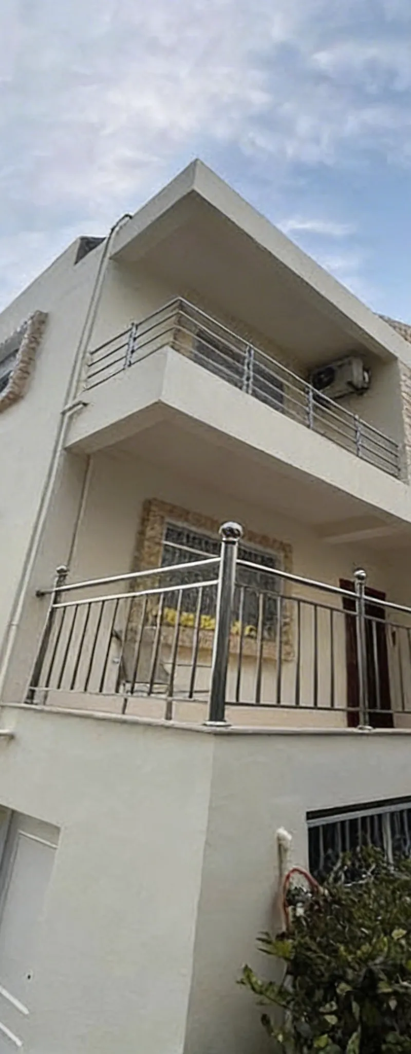 VILLA MEUBLÉE EN LOCATION