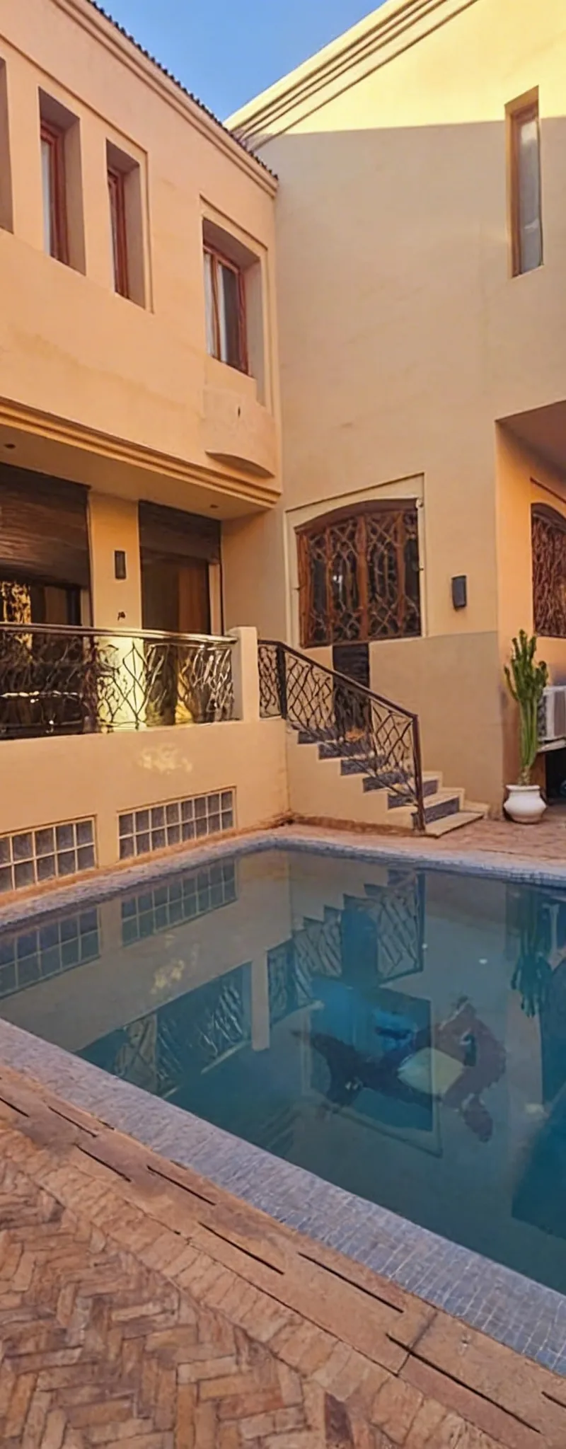 Belle villa meublée avec piscine à Targa