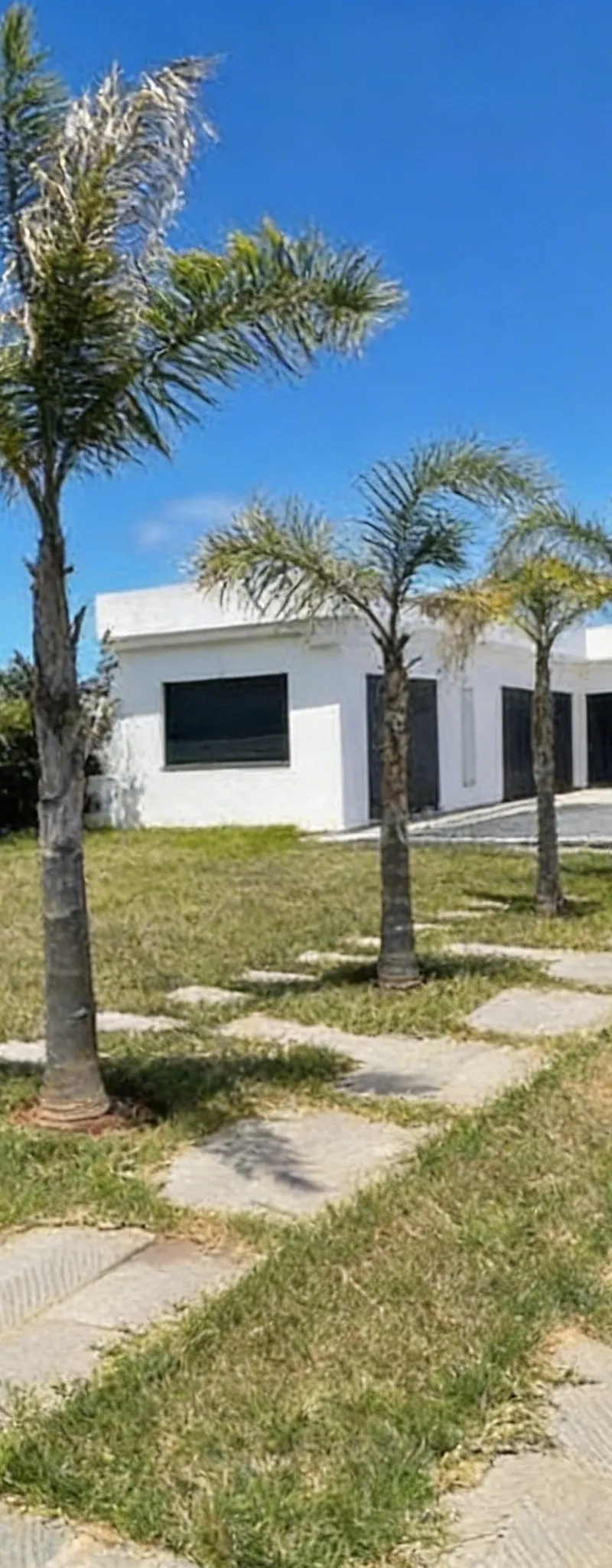 A louer villa 800m² piscine skhirat