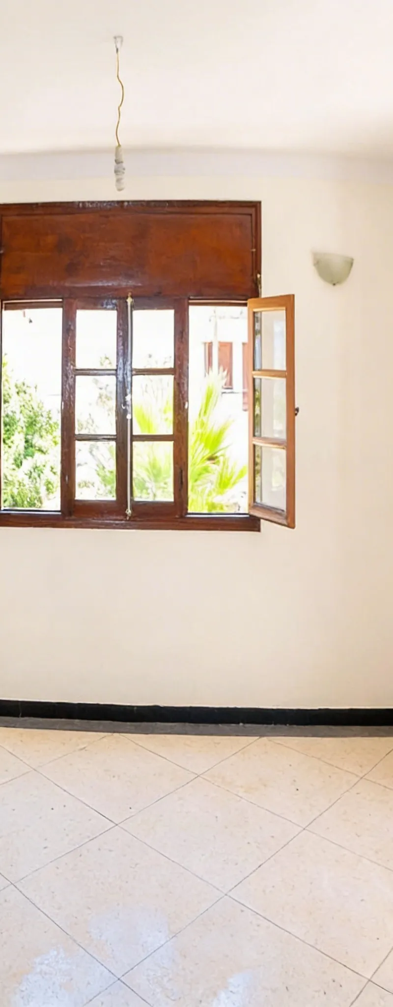 Villa de 500 m² en location à Bir Rami Est
