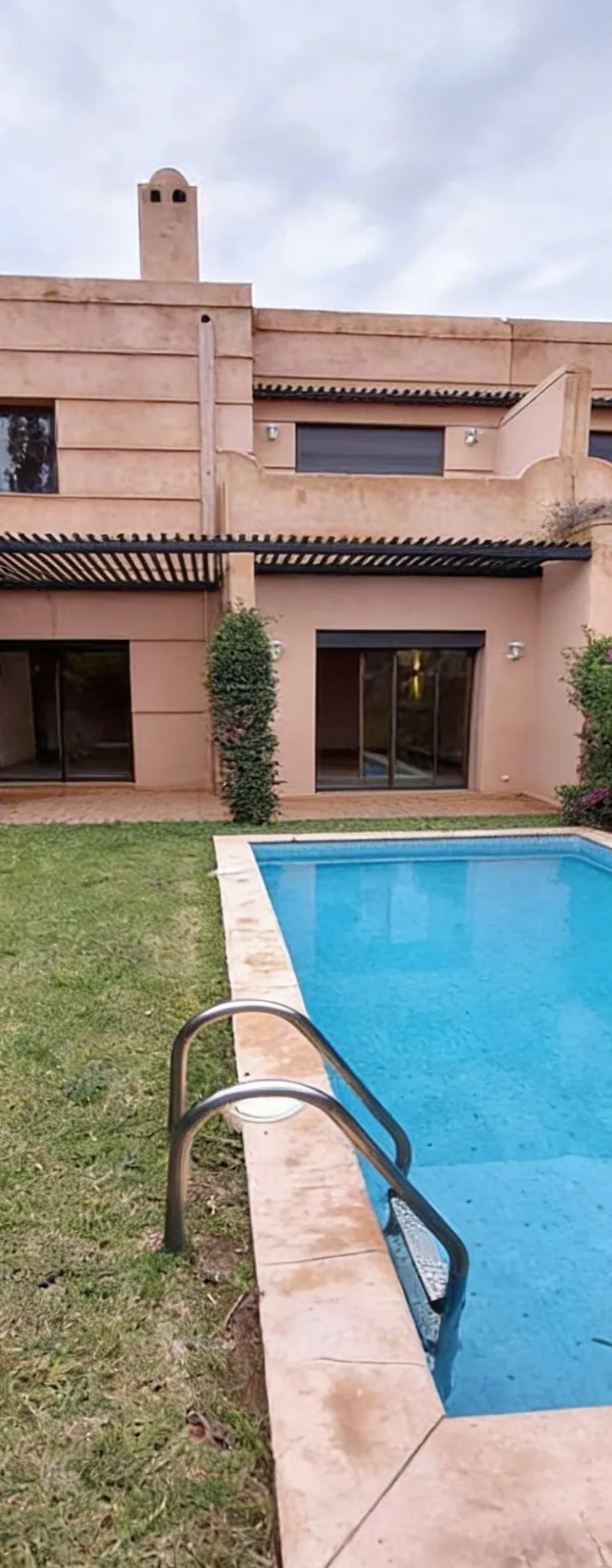 Résidence golfique Jolie villa en location