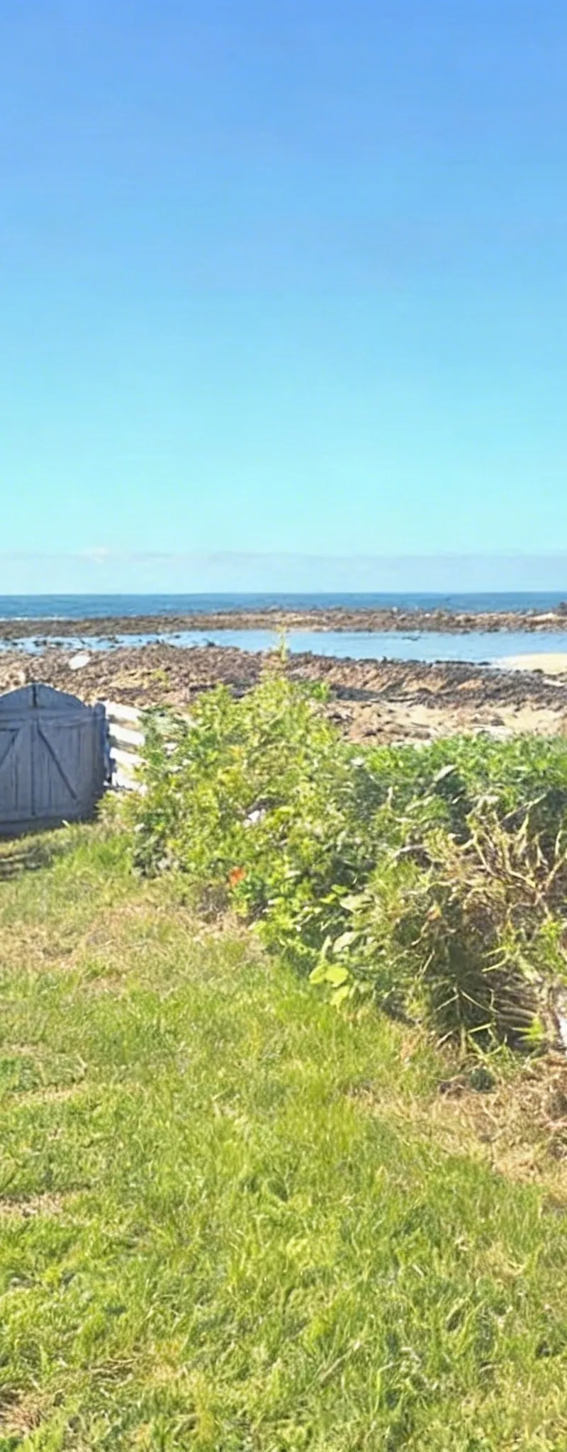 Etage de villa indépendante front de mer