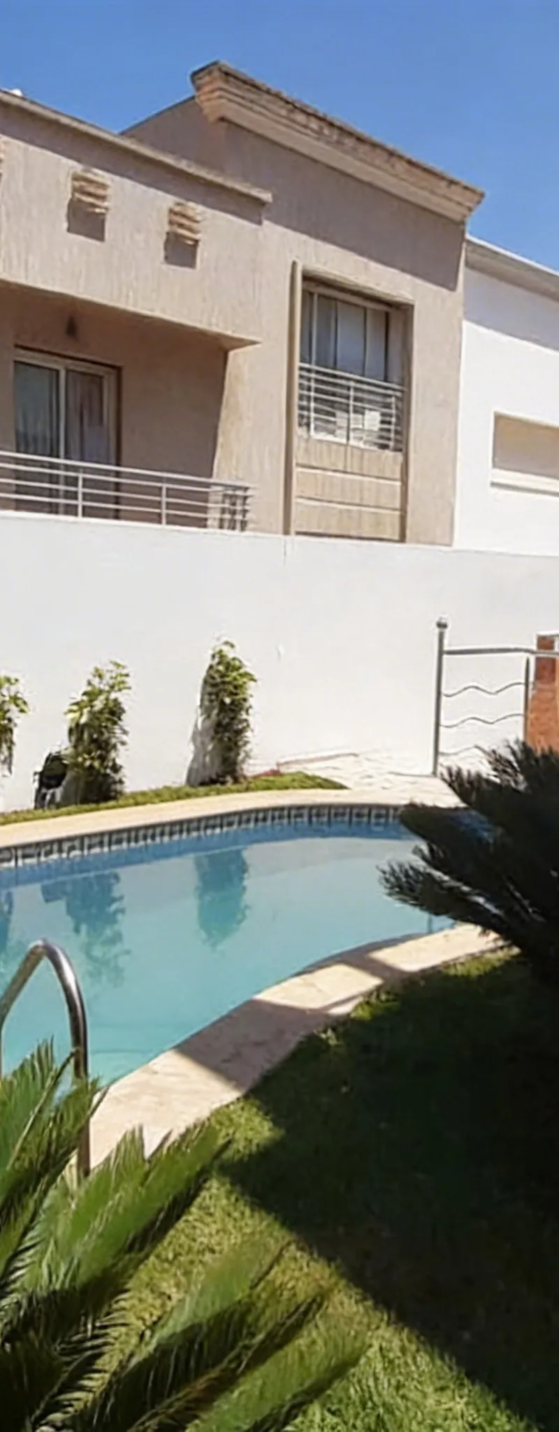Top villa moderne 400m² à louer près de Marjane