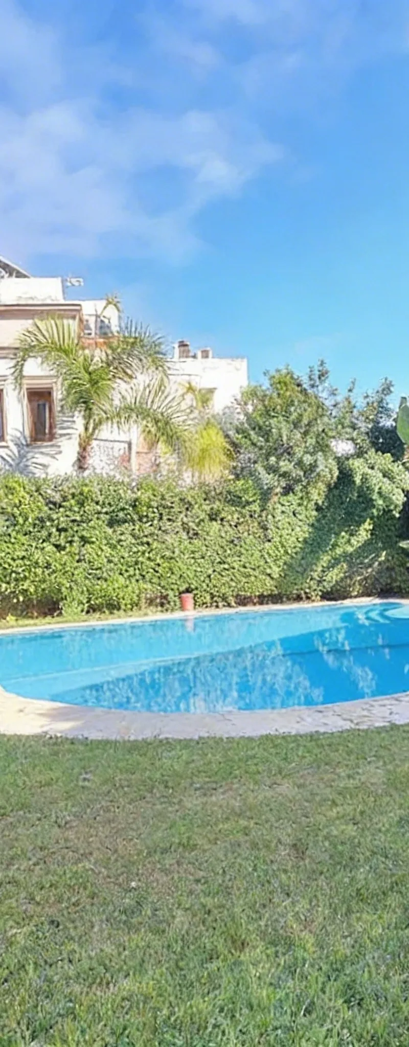 Magnifique rez de jardin avec piscine privatif