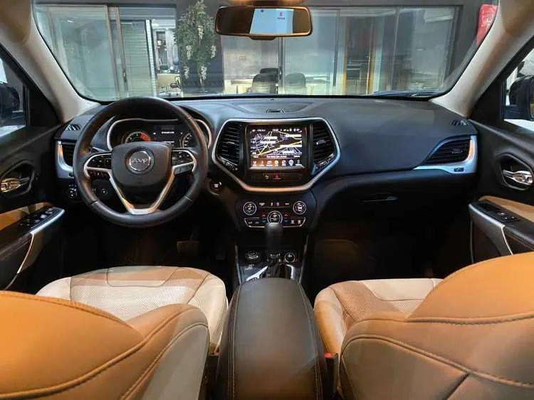 Jeep cheroke 2018 Diesel