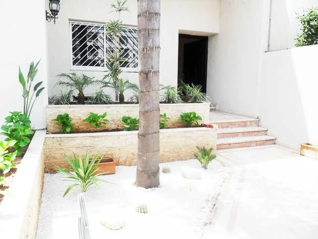 Villa neuve moderne à louer au quartier Hay Riad