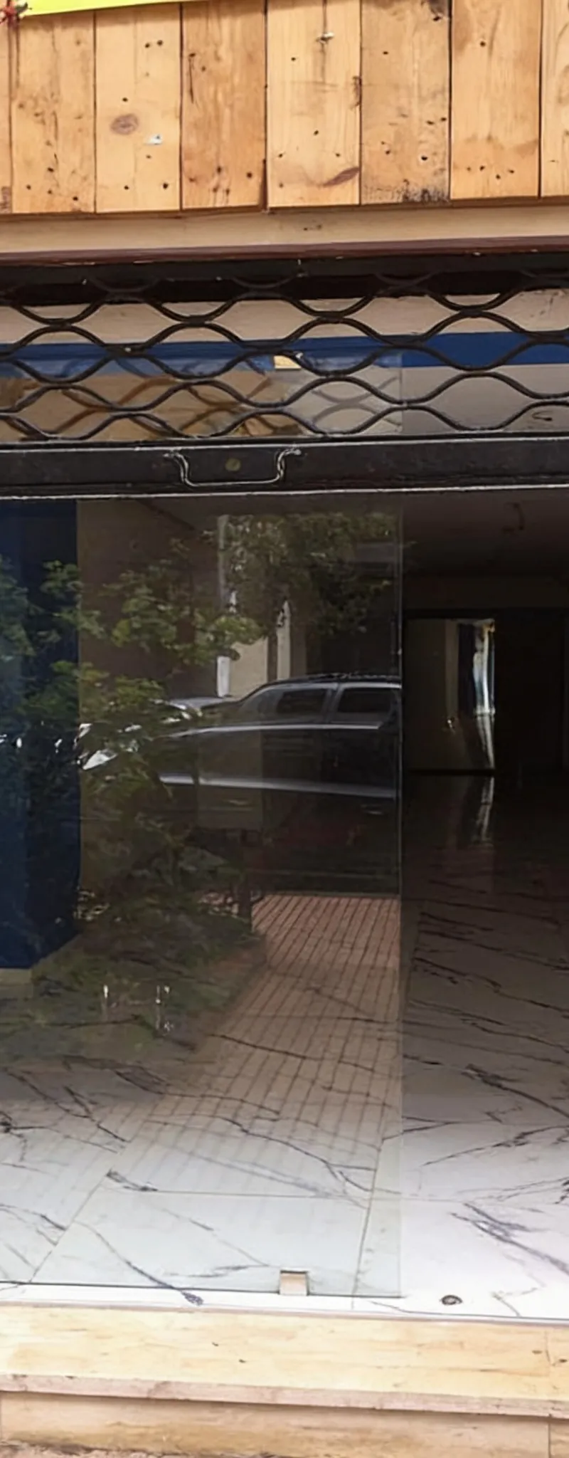 Magasin propre en location Gauthier 84m