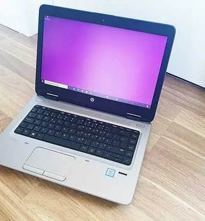 Hp i7 6eme Ram 8 disc 256 SSD batterie 🔋 5h