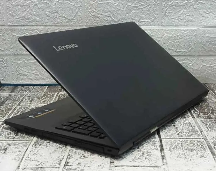 Lenovo i7 7eme double graphique Ram 8 dis 256 SSD