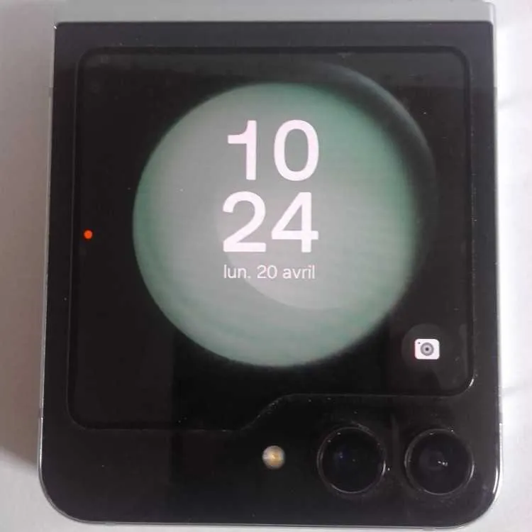 SAMSUNG Galaxy Z Flip5